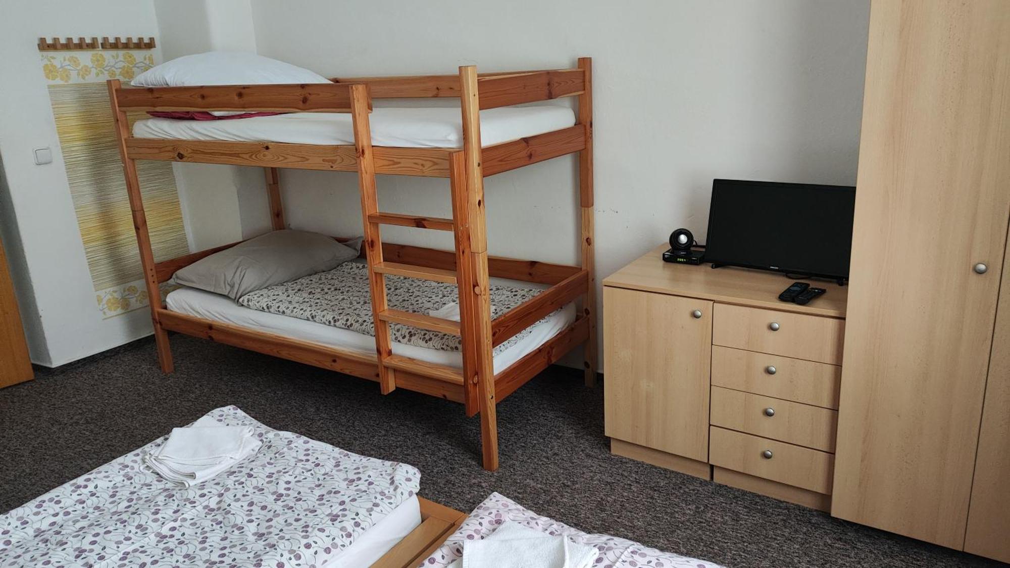 Apartmany Ruze ลิโปวา ลาสเนีย ภายนอก รูปภาพ